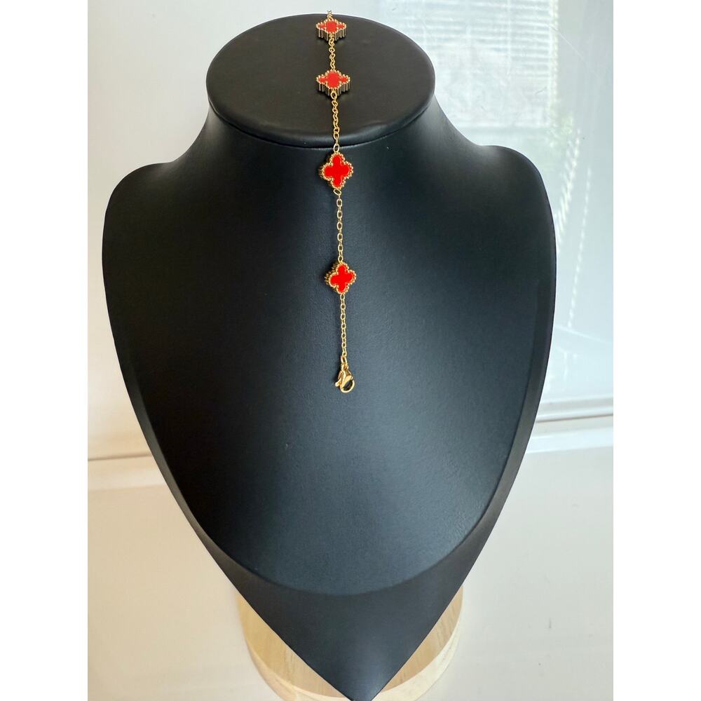 18K Gold-Plated Red Clover Bracelet – Adjustable 7–9″